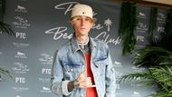 MGK (Image via Getty)